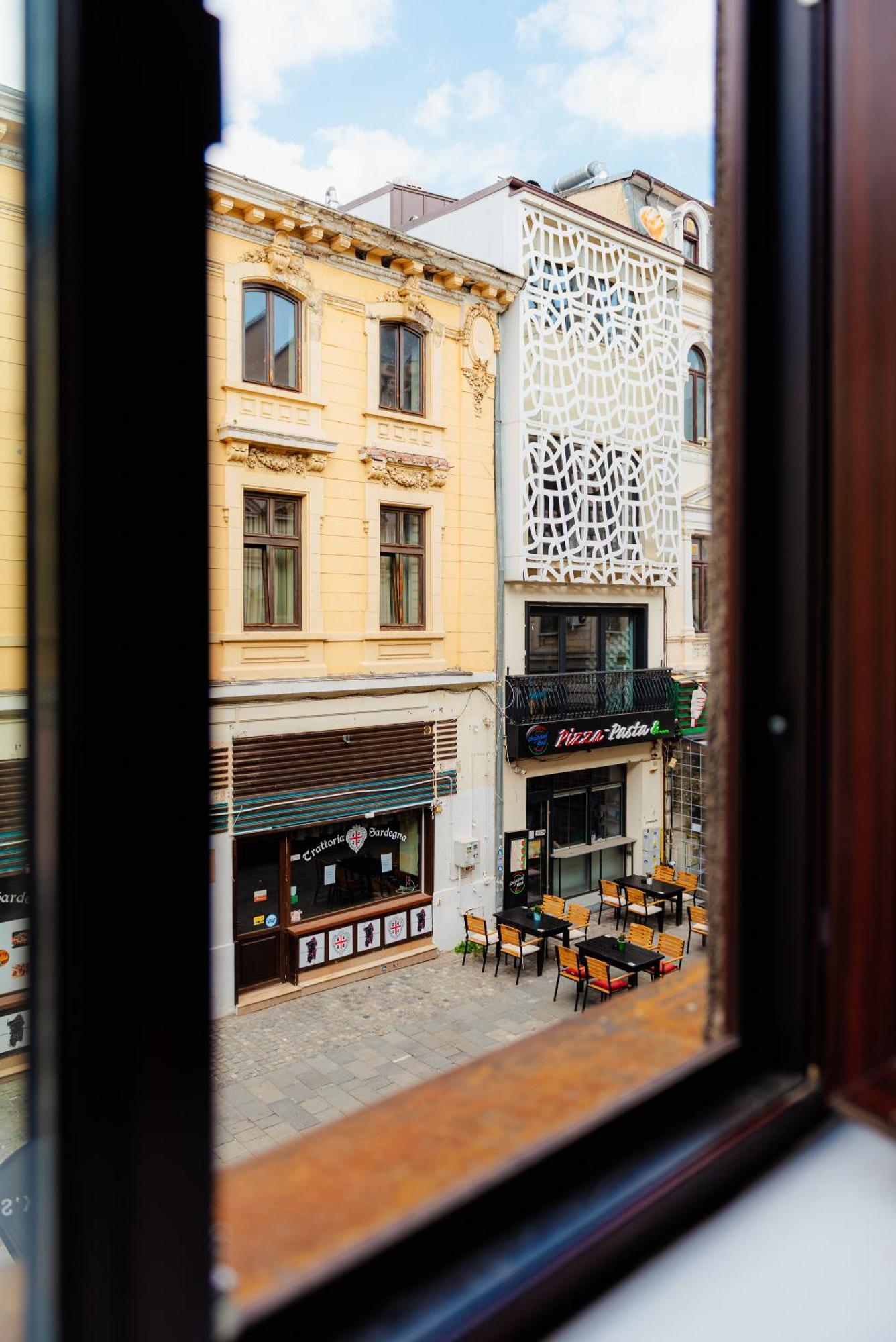 Old City 부쿠레슈티 외부 사진